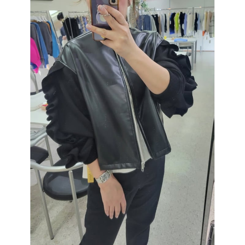 袖フリル フェイクレザージャケット♡フリーサイズ 甲高