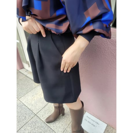 【エコレザーも登場！】ハイウエストタックショートパンツ　黒ブラック　ブラウン