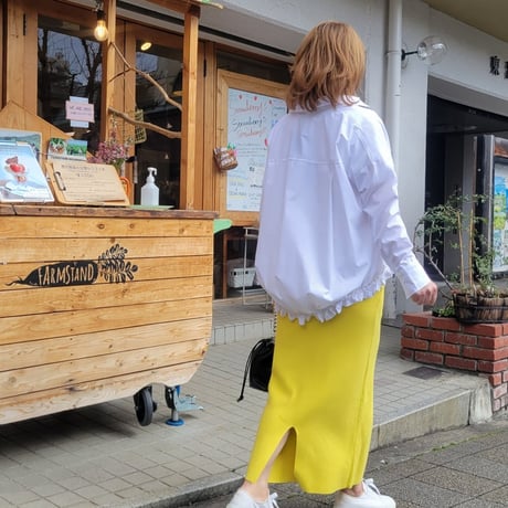 裾フリルシャツブラウス　白ホワイト
