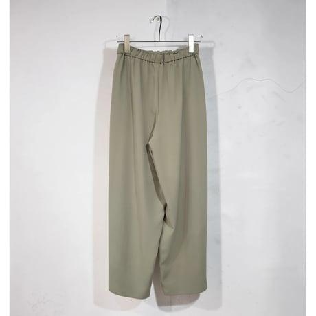 とろみ素材カーブパンツ　ライトモスグリーン