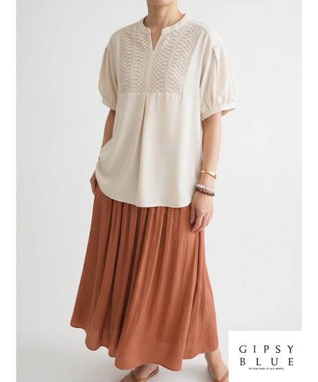 「接触冷感ドライポリエステル＋ケミカルレース」フレアーブラウス