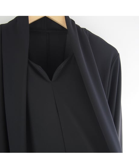 《再入荷》「ドライクールポリエステル」キーネックドレープワンピース