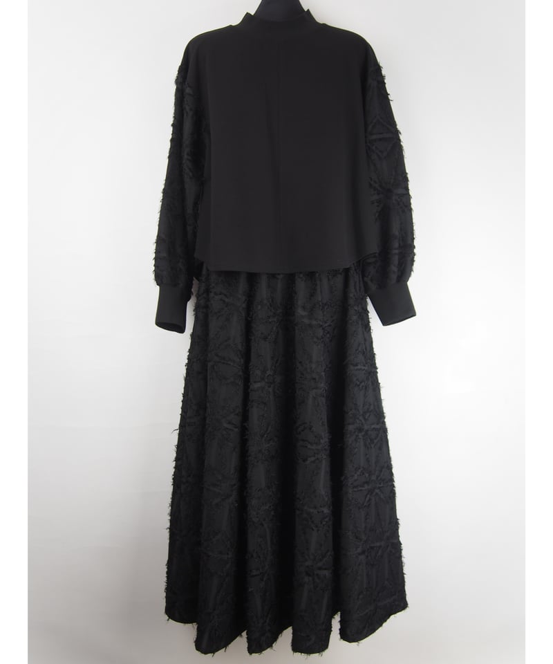 モノグラムフラワーフリンジクロス」6枚ハギフレアースカート