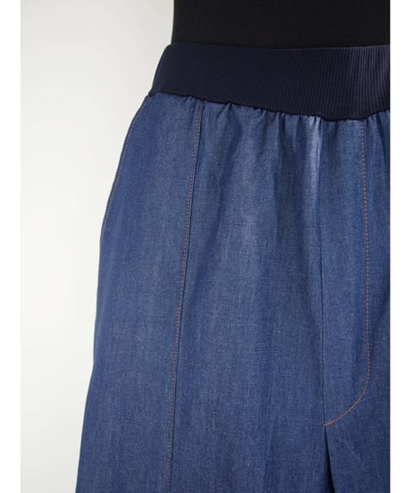 「COTTON LIGHT DENIM」ワイドパンツ