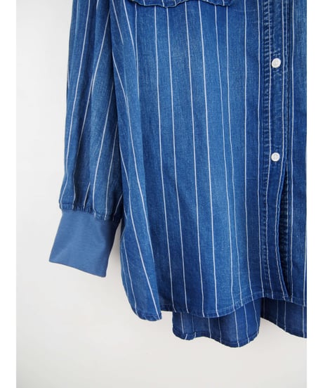 「STRIPE LAWN WASH DENIM」ポケット付ブラウスフーディ