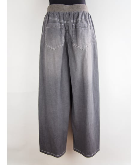 「接触冷感 WASH DENIM」タックワイドパンツ