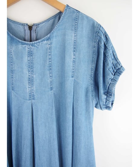 「接触冷感セルロース WASH DENIM」タックフレアーワンピース