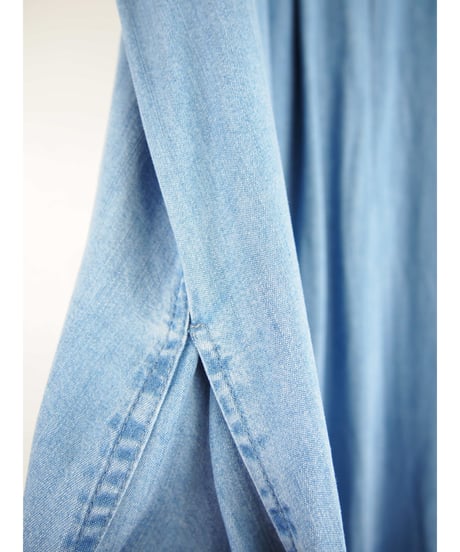 「接触冷感セルロース WASH DENIM」タックフレアーワンピース