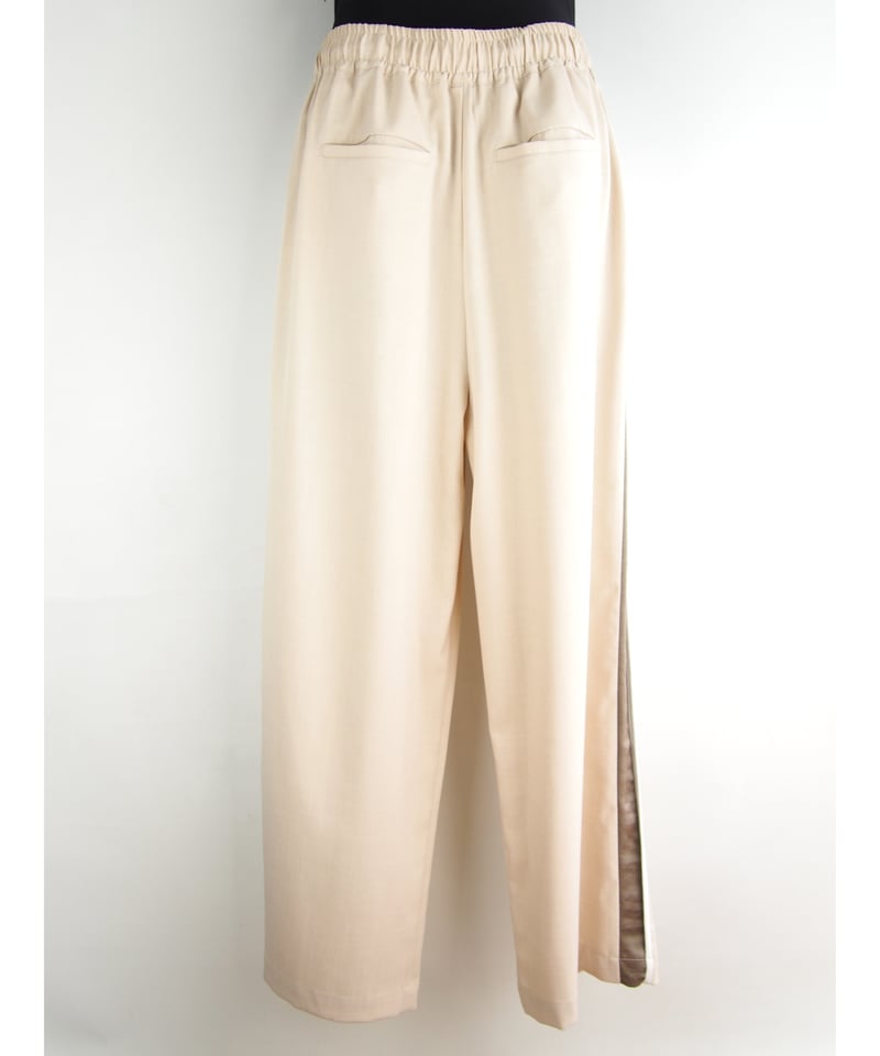 完売品✨ベイジ　beige. ジネット　GINETTE サテンストレートパンツ ポリエステルクロス＋サテン」サイドラインストレートパンツ | GIPSY