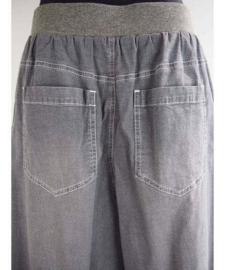 「接触冷感 WASH DENIM」タックワイドパンツ