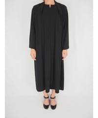 《再入荷》「ドライクールポリエステル」キーネックドレープワンピース