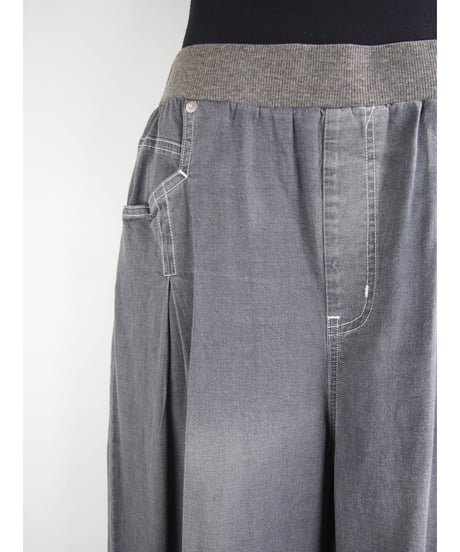 「接触冷感 WASH DENIM」タックワイドパンツ