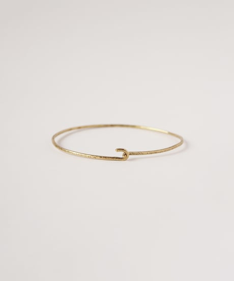 Line bangle (brass)