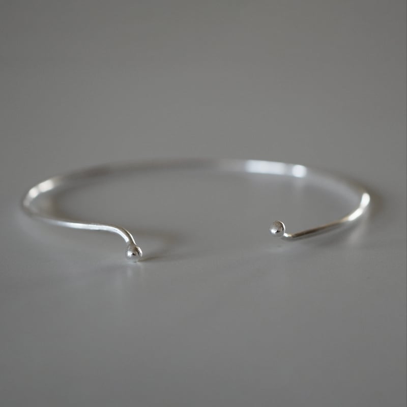 click bangle (silver) | ayano otsubo