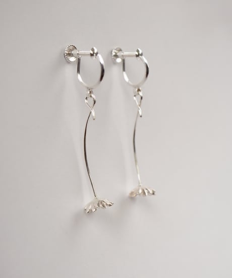 Gerbera earring B (silver)