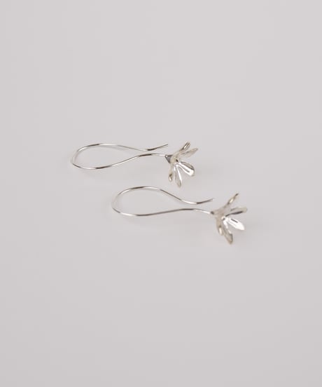 Rainlily pierce