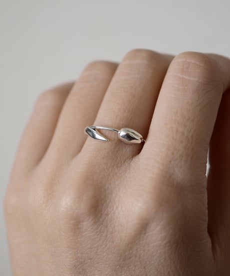 Tulip ring