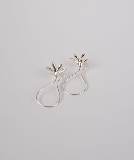 Rainlily pierce