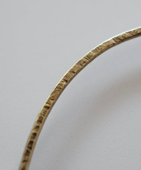 Line bangle (brass)