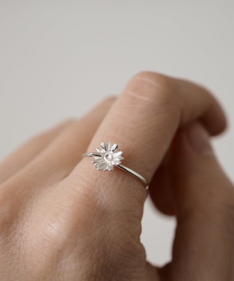 Gerbera ring (silver)