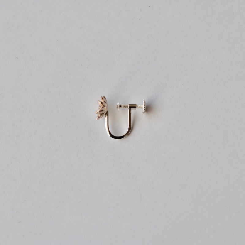 gerbera earring A (K10YG) | ayano otsubo