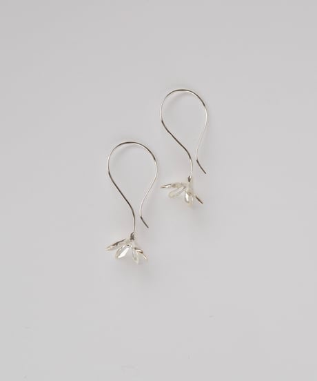 Rainlily pierce