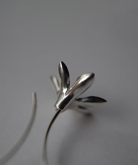Rainlily earring