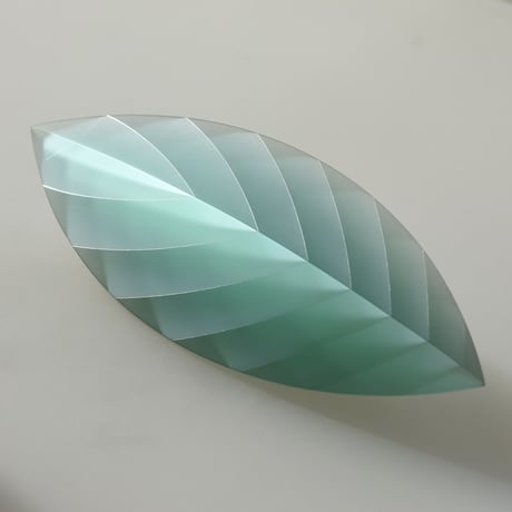 Layers of Light -Leaf-S  Green/小島有香子　033641-1-324