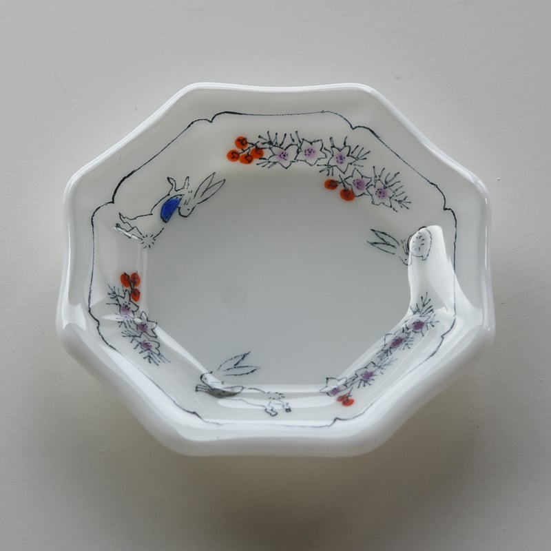 江戸初期　呉須　六角型　　豆皿　超極上　山水人物 月夜のウサギ図　１客　完品に近 江戸初期 呉須 六角型 豆皿 超極上 山水人物 月夜のウサギ図 1