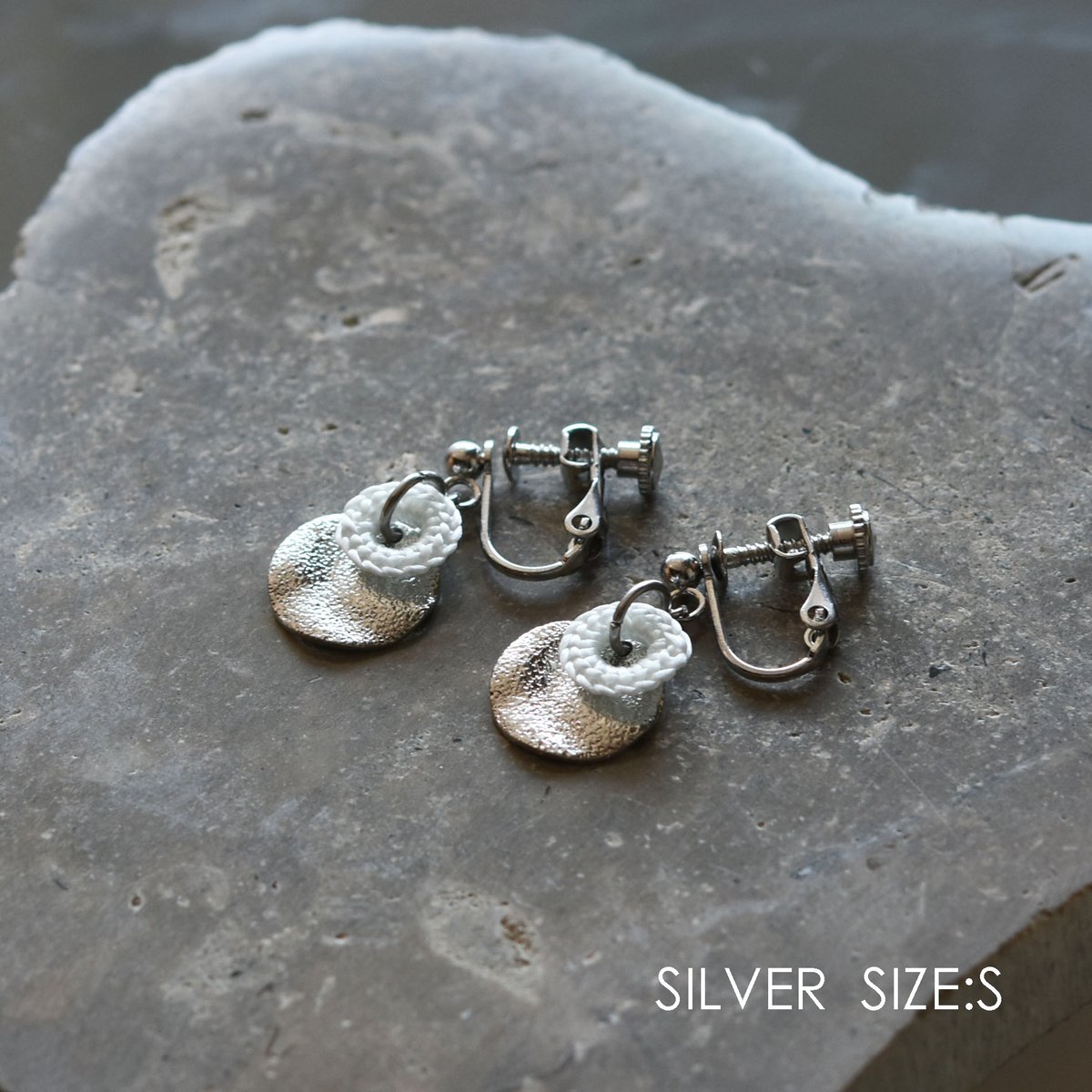 結 ラウンドウェーブイヤリング S /伊藤真知子 036353-1-897 | 富山