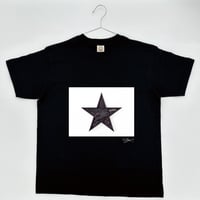 【長坂真護】Tシャツ「Still A Black Star room light」(オーガニックコットン）