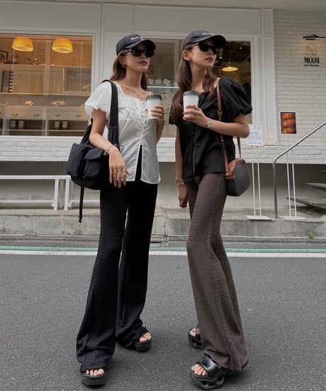 Shirring フレアパンツ