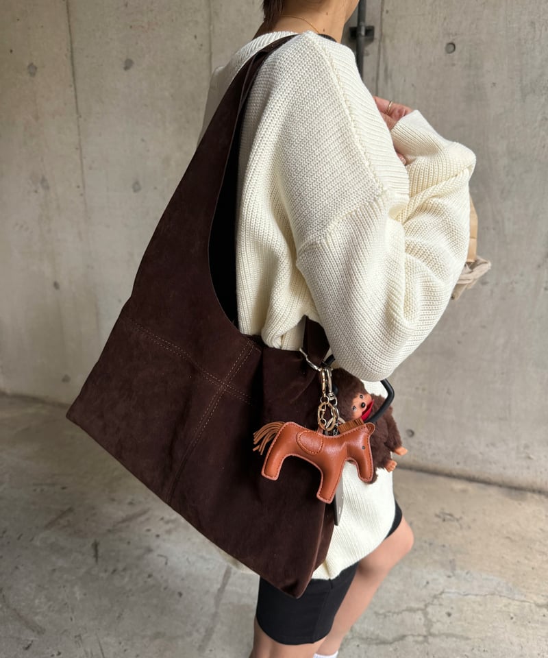 SUEDE LEATHER SHOULDER POUCH ポーチ SUEDE LEATHER SHOULDER POUCH ポーチ