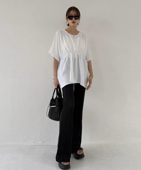 Pleats ブーツカットパンツ