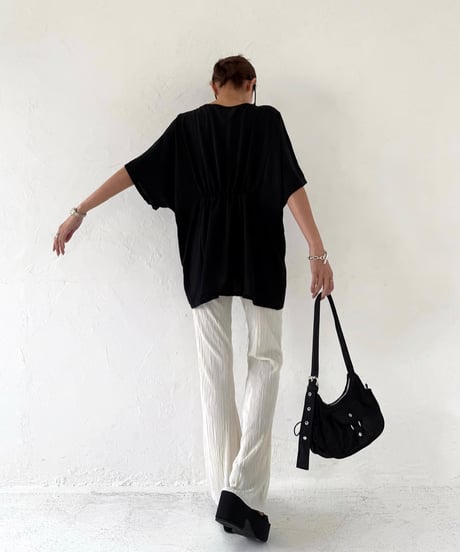 Pleats ブーツカットパンツ