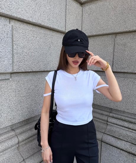 Design Cut Tシャツ