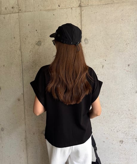 Pintuck Slit Tシャツ