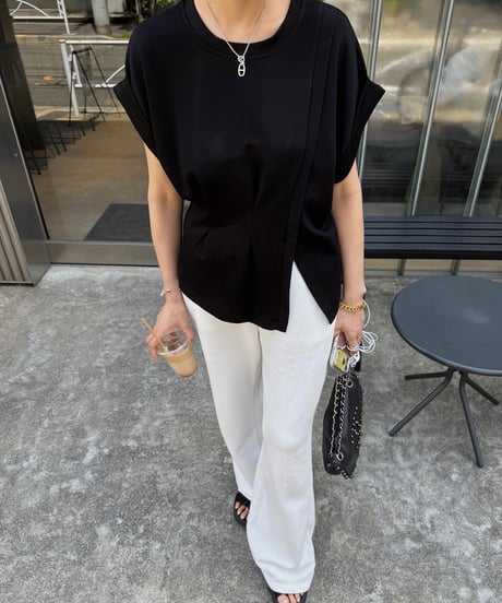 Pintuck Slit Tシャツ