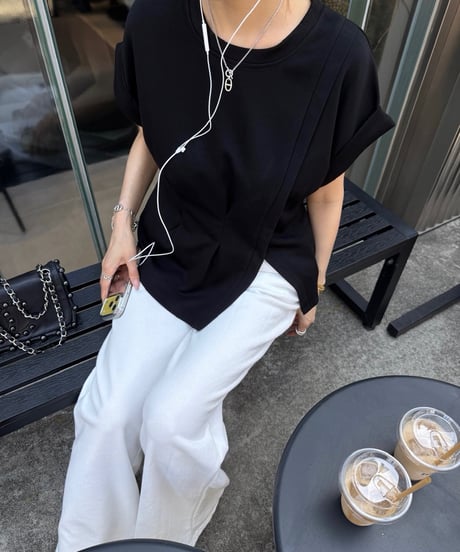 Pintuck Slit Tシャツ