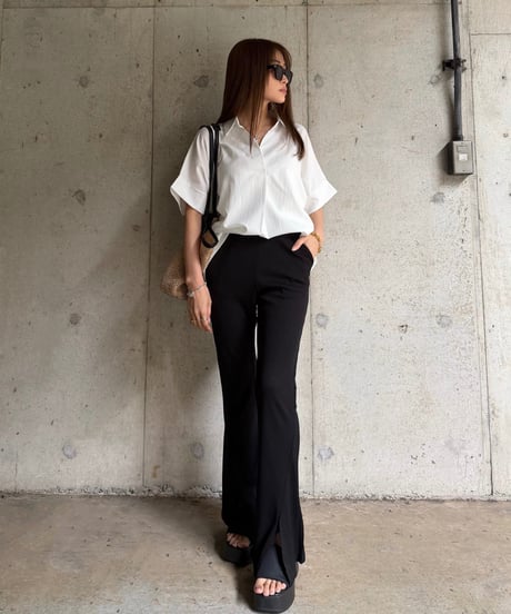 Front Slit フレアパンツ