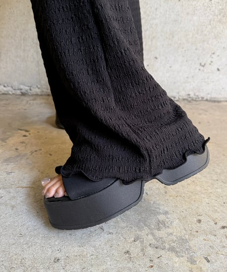 Shirring フレアパンツ