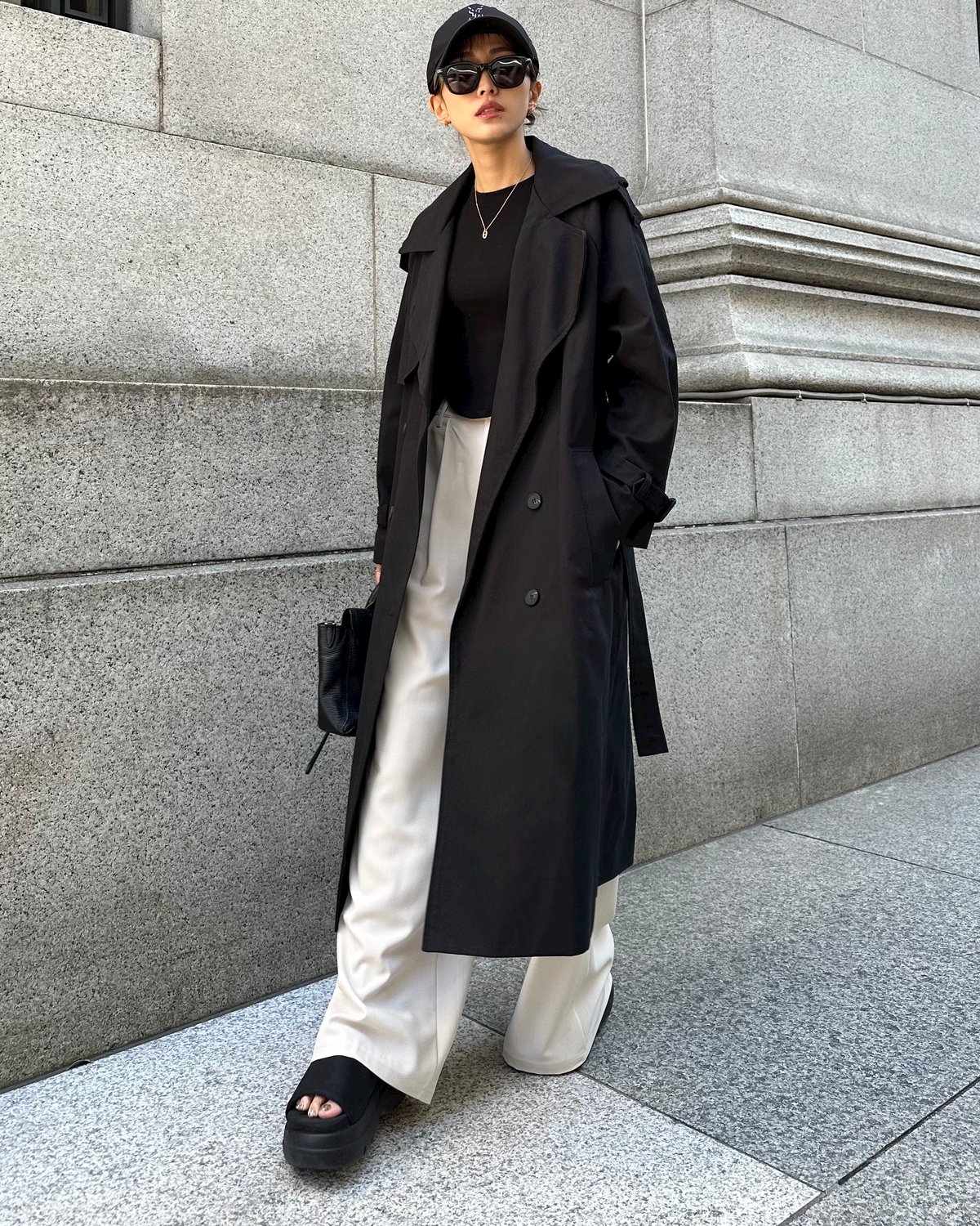 美品✨エイココンドウ　ロングトレンチコート　ベルト　Aライン　マキシ丈　42 美品✨エイココンドウロングトレンチコートベルトAラインマキシ丈42