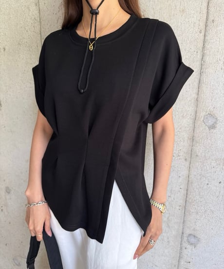 Pintuck Slit Tシャツ