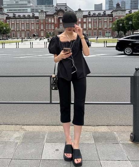 Puff Sleeve Slit BL