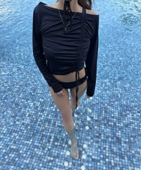 Shirring ラッシュガード