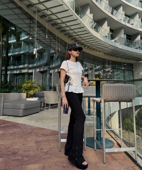 Basic Peplum Tシャツ