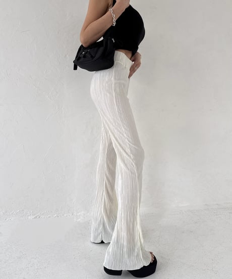 Pleats ブーツカットパンツ