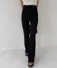 Pleats ブーツカットパンツ