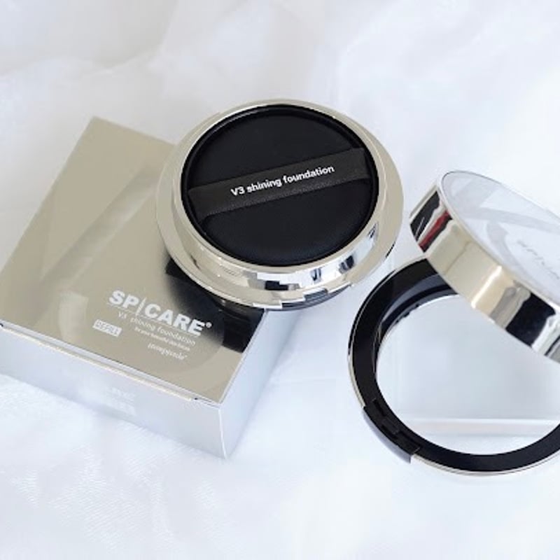 V3シャイニングファンデーション | elicagioia