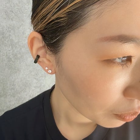 リフトアップピアス《クラウン1粒》